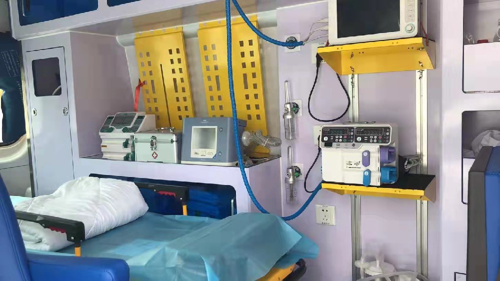 在贵州救护车出租收费标准